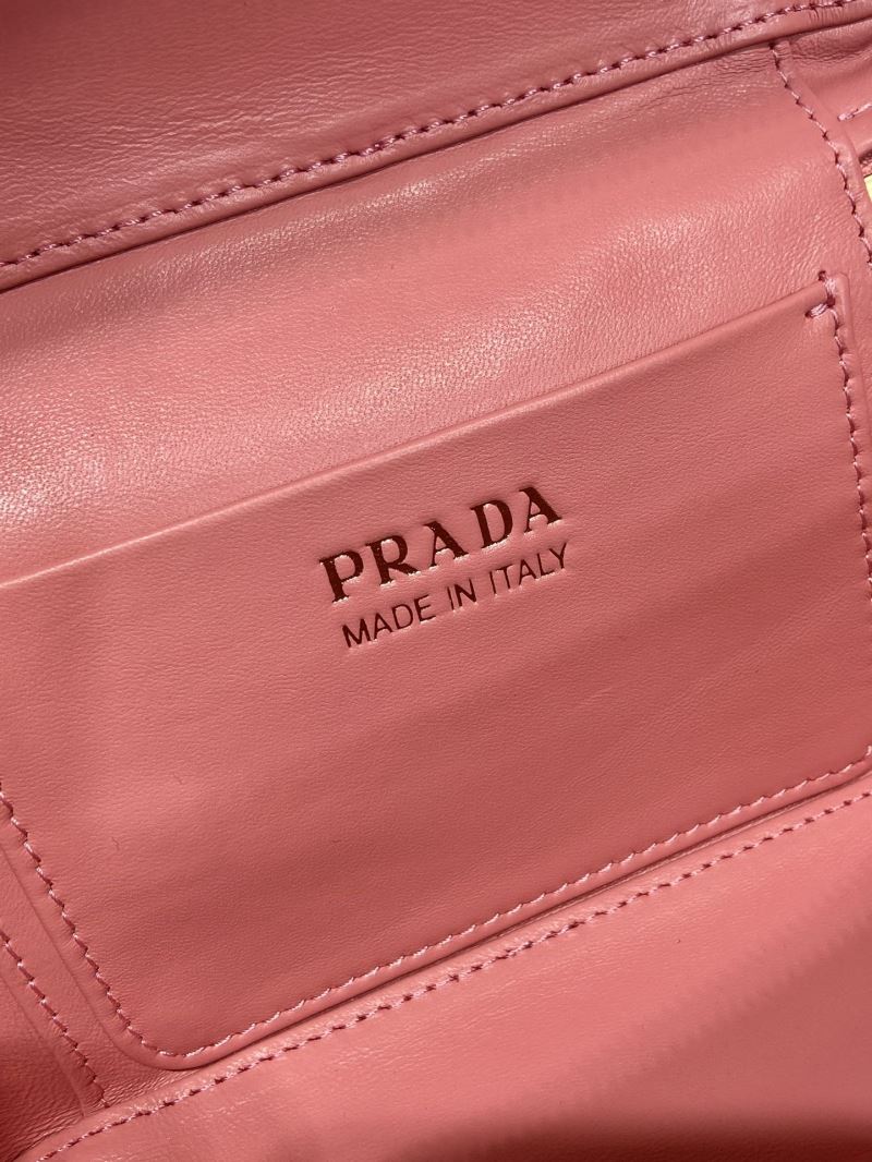 Pra*a box bags